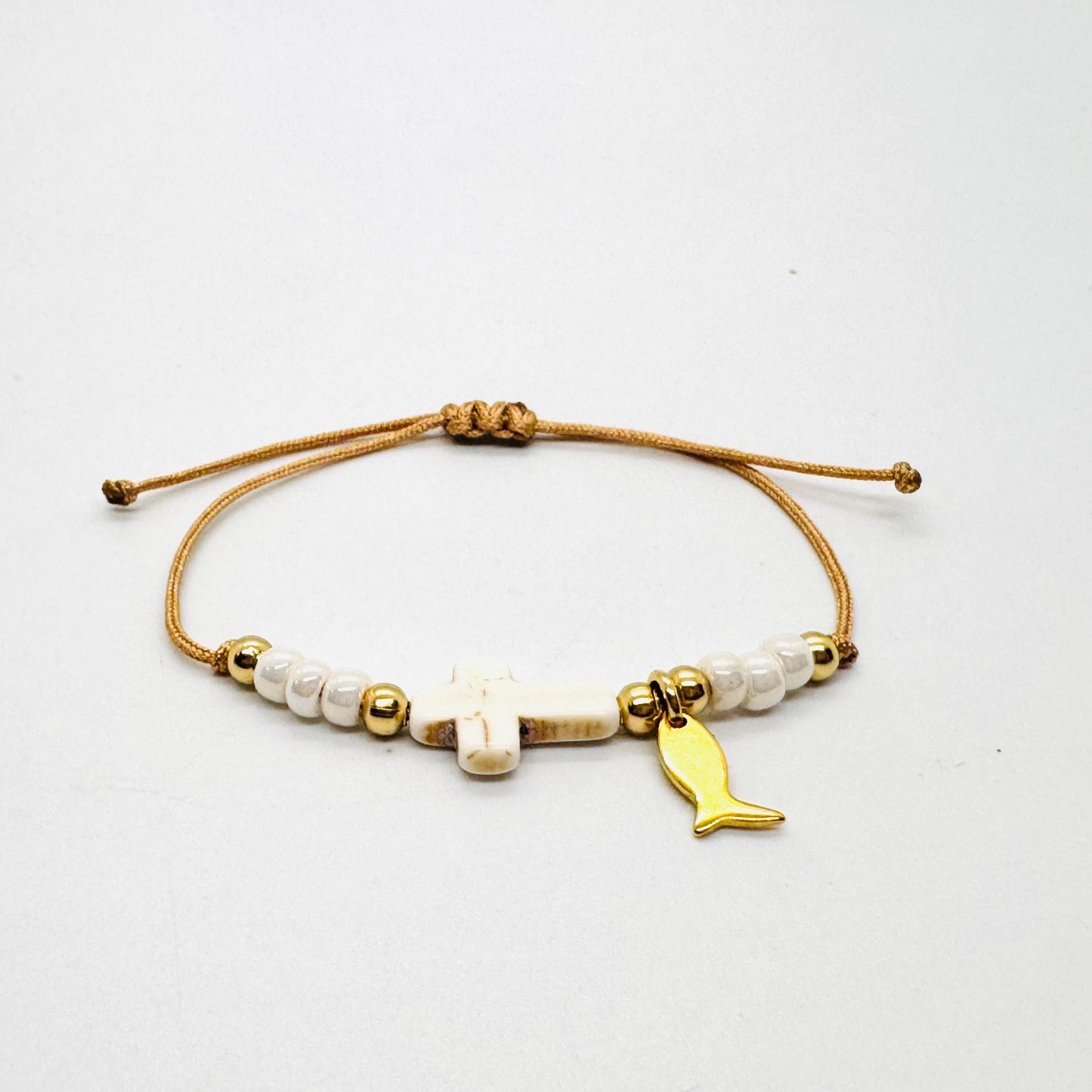 Filigranes Armband mit Kreuz zur Kommunion